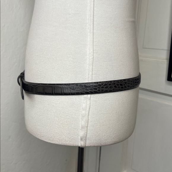 Talbots Gray & Black Leather Croc Embossed Belt Size M